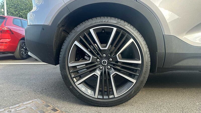 Volvo XC40 Ultra, B3 Mild hybrid, Petrol, Bright