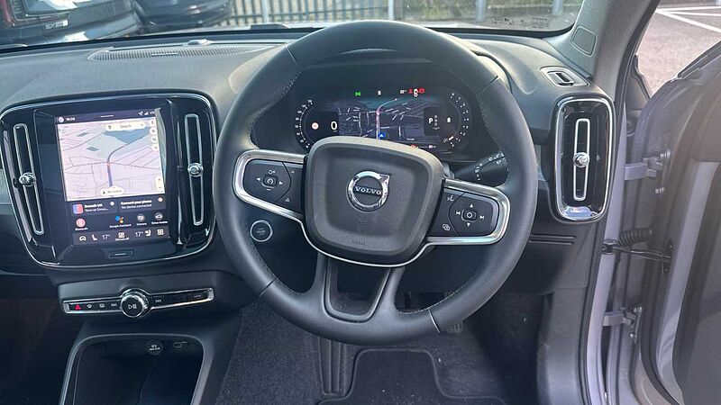 Volvo XC40 Ultra, B3 Mild hybrid, Petrol, Bright