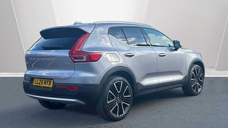 Volvo XC40 Ultra, B3 Mild hybrid, Petrol, Bright