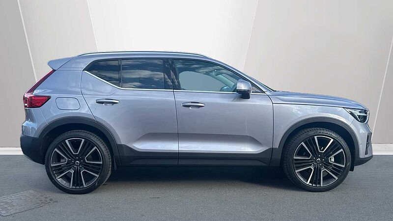 Volvo XC40 Ultra, B3 Mild hybrid, Petrol, Bright