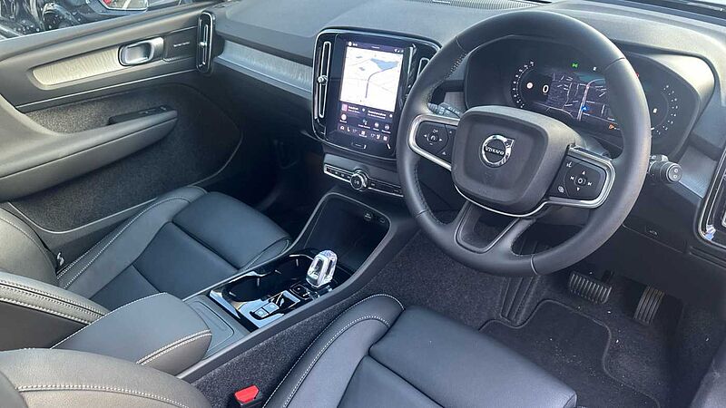 Volvo XC40 Ultra, B3 Mild hybrid, Petrol, Bright