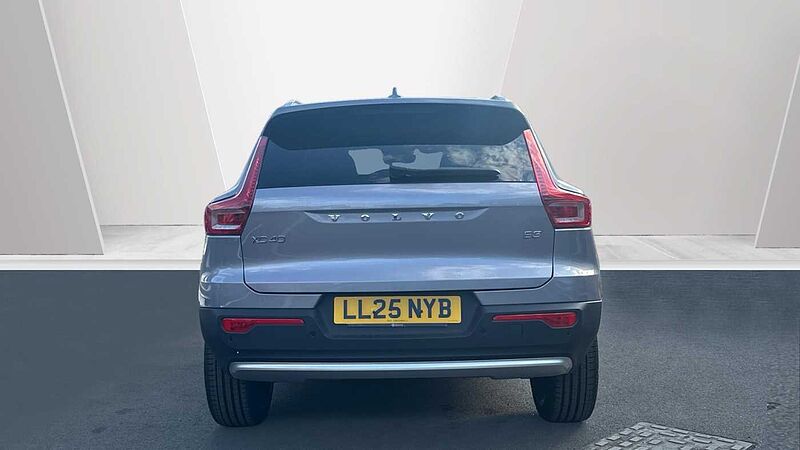 Volvo XC40 Ultra, B3 Mild hybrid, Petrol, Bright