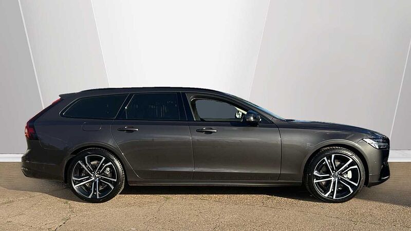 Volvo V90 Ultra, T8 AWD Plug-in hybrid, Electric/Petrol, Dark