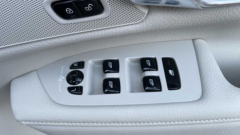 Volvo V90 Cross Country Cross Country B5 AWD Mild Hybrid Petrol