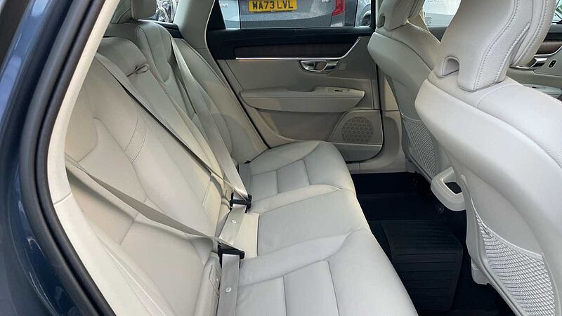 Volvo V90 Cross Country Cross Country B5 AWD Mild Hybrid Petrol