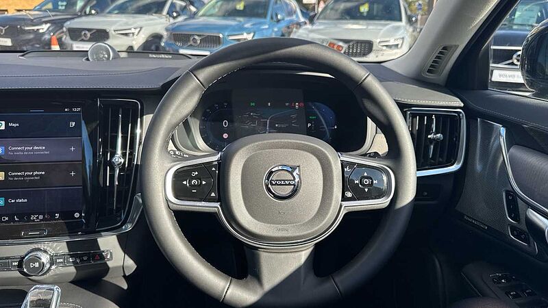 Volvo V90 Ultra, T8 AWD Plug-in hybrid, Electric/Petrol, Dark
