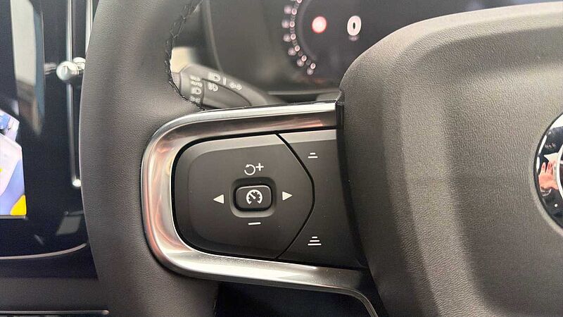 Volvo XC40 Black Edition Ultra, B4 Mild hybrid, Petrol