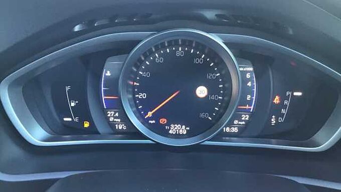 Volvo V40 T3 R-Design Automatic