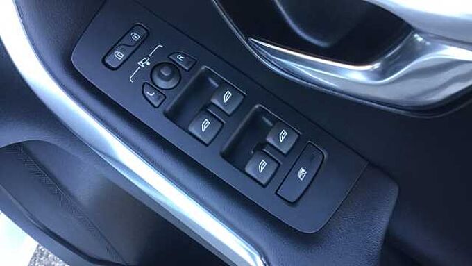 Volvo V40 T3 R-Design Automatic