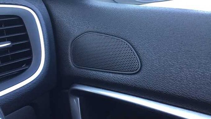 Volvo V40 T3 R-Design Automatic