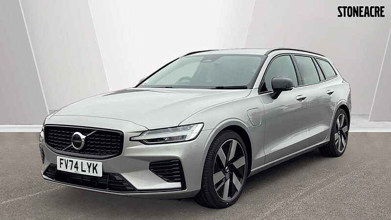 Volvo V60 Plus, T6 AWD Plug-in hybrid, Electric/Petrol, Dark