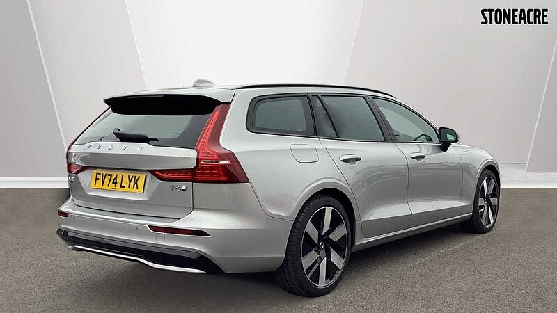 Volvo V60 Plus, T6 AWD Plug-in hybrid, Electric/Petrol, Dark