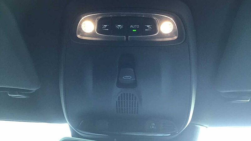 Volvo V40 T3 R-Design Automatic