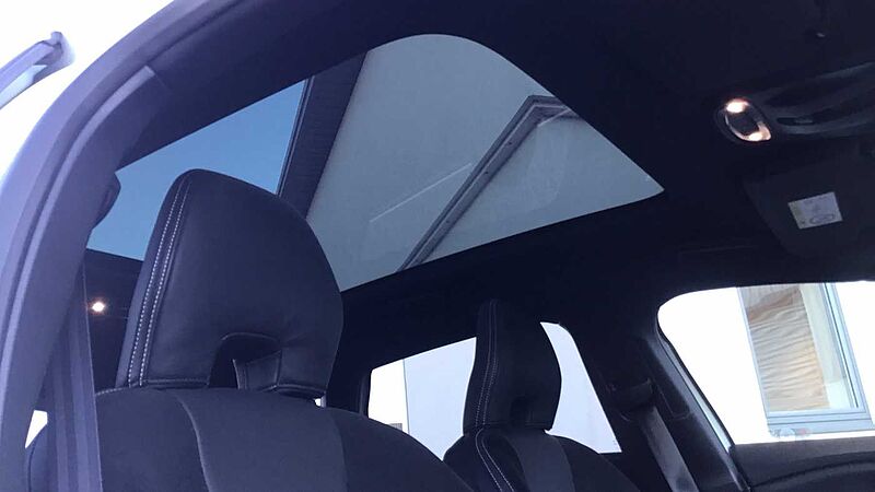 Volvo V40 T3 R-Design Automatic