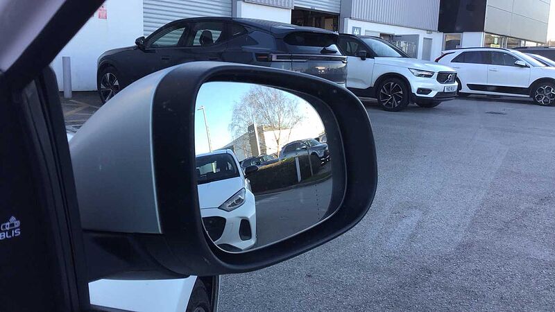 Volvo V40 T3 R-Design Automatic