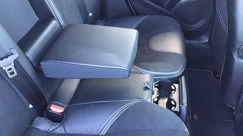 Volvo V40 T3 R-Design Automatic