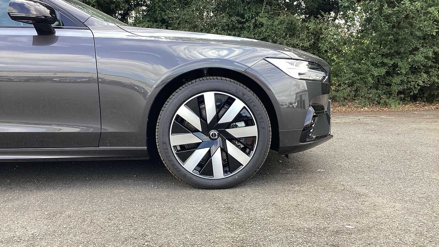 Volvo V90 Plus, T6 AWD Plug-in hybrid, Electric/Petrol, Dark