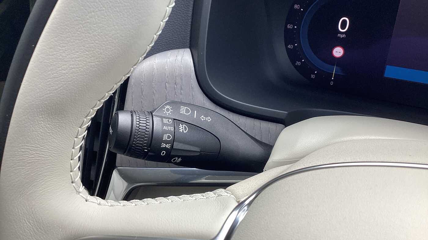 Volvo V90 Plus, T6 AWD Plug-in hybrid, Electric/Petrol, Dark