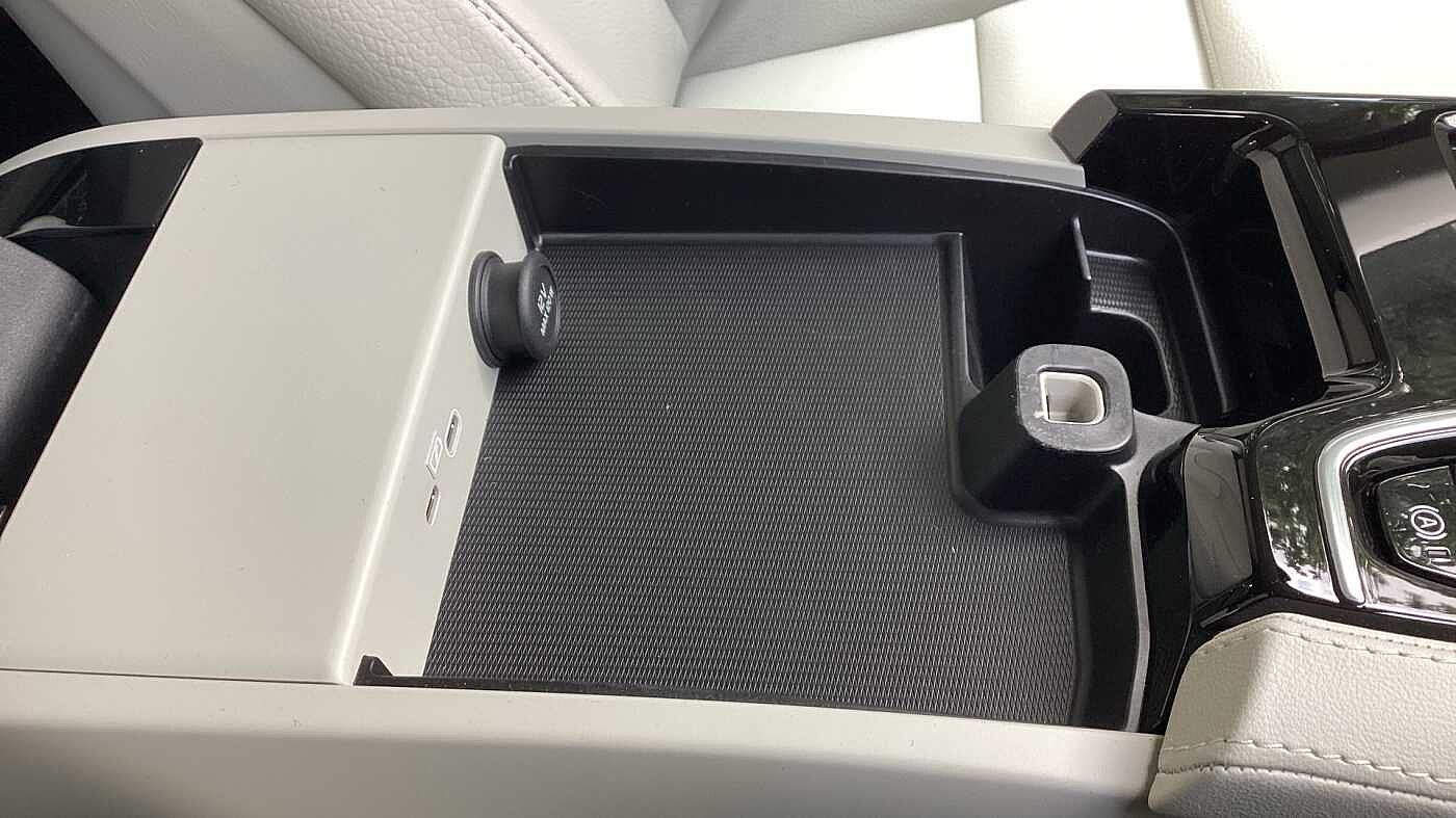 Volvo V90 Plus, T6 AWD Plug-in hybrid, Electric/Petrol, Dark