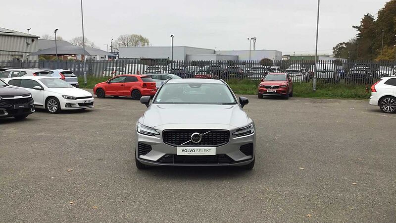 Volvo V60 Plus, T6 AWD Plug-in hybrid, Electric/Petrol, Dark