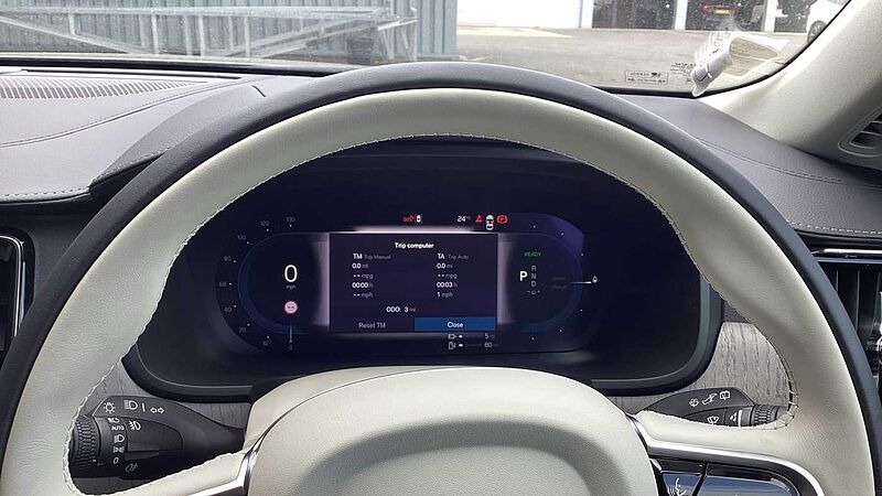 Volvo V90 Plus, T6 AWD Plug-in hybrid, Electric/Petrol, Dark