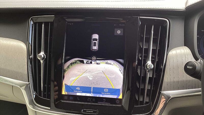 Volvo V90 Plus, T6 AWD Plug-in hybrid, Electric/Petrol, Dark