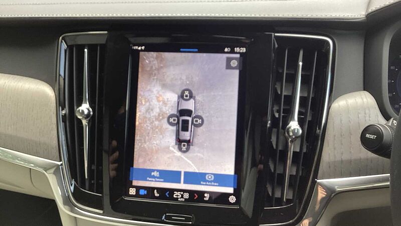 Volvo V90 Plus, T6 AWD Plug-in hybrid, Electric/Petrol, Dark
