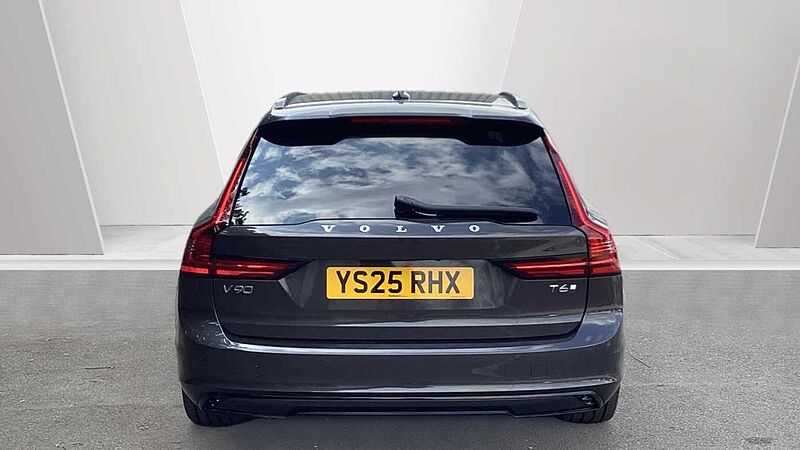 Volvo V90 Plus, T6 AWD Plug-in hybrid, Electric/Petrol, Dark