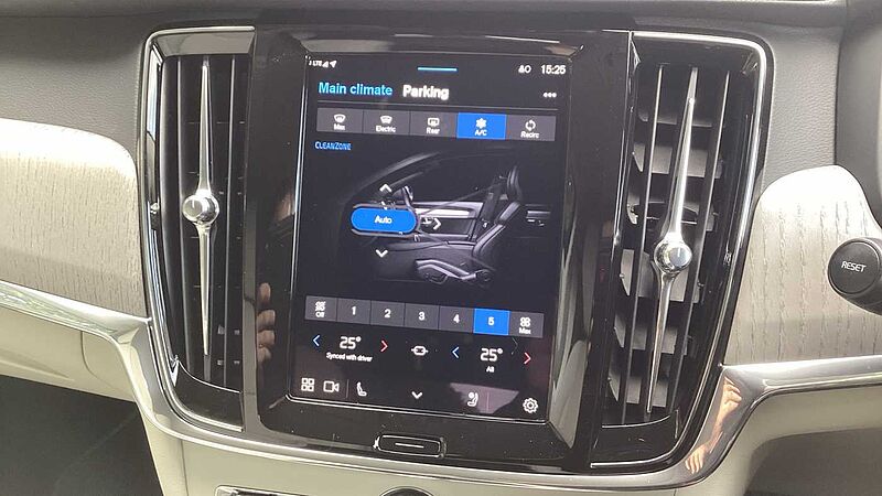 Volvo V90 Plus, T6 AWD Plug-in hybrid, Electric/Petrol, Dark