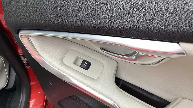 Volvo V40 T2 Inscription Automatic