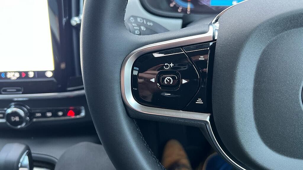 Volvo V90 Plus, T6 AWD Plug-in hybrid, Electric/Petrol, Dark