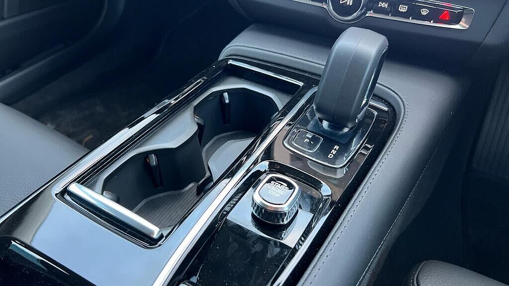 Volvo V90 Plus, T6 AWD Plug-in hybrid, Electric/Petrol, Dark