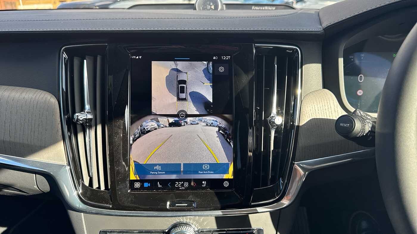 Volvo V90 Ultra, T8 AWD Plug-in hybrid, Electric/Petrol, Dark