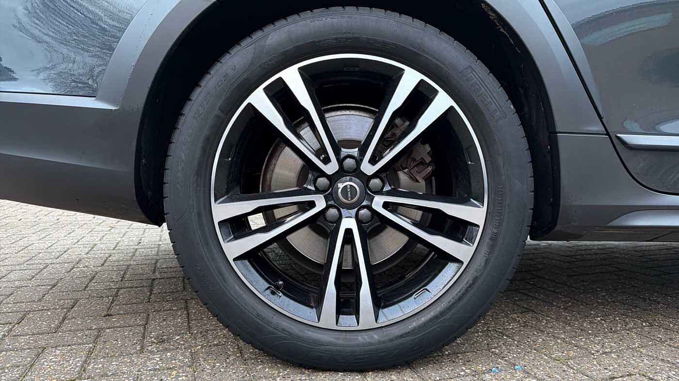 Volvo V90 Cross Country T6 AWD Plus Automatic