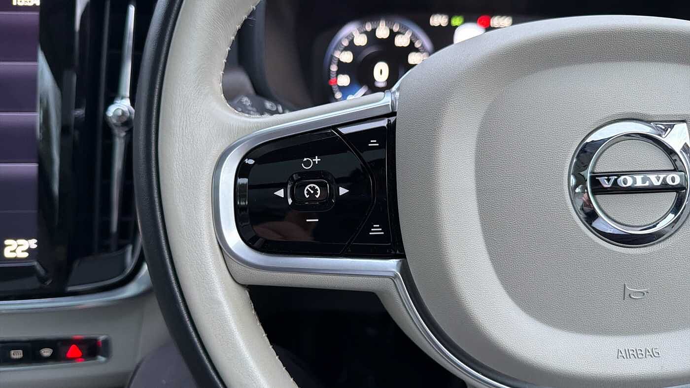 Volvo V90 Cross Country T6 AWD Plus Automatic