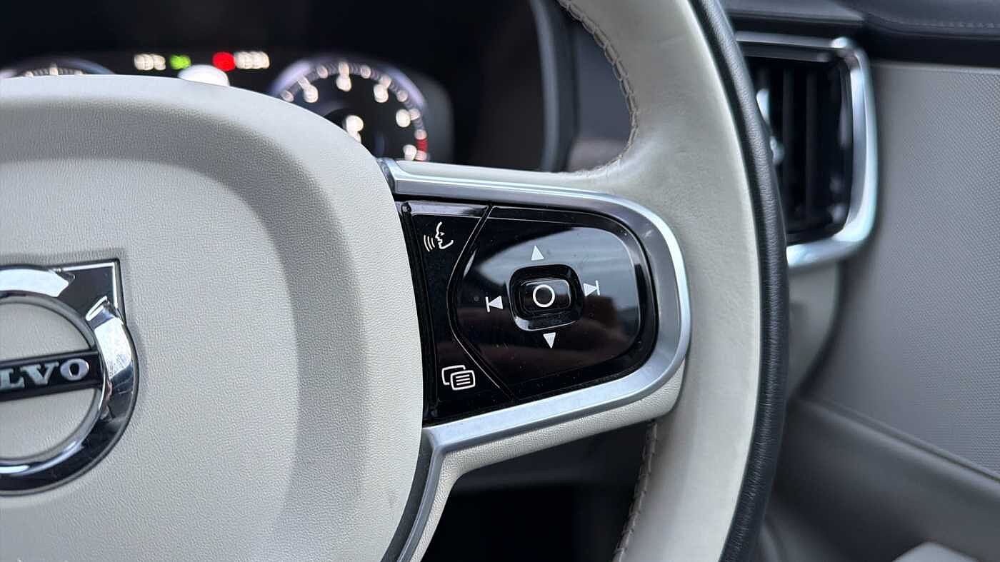 Volvo V90 Cross Country T6 AWD Plus Automatic