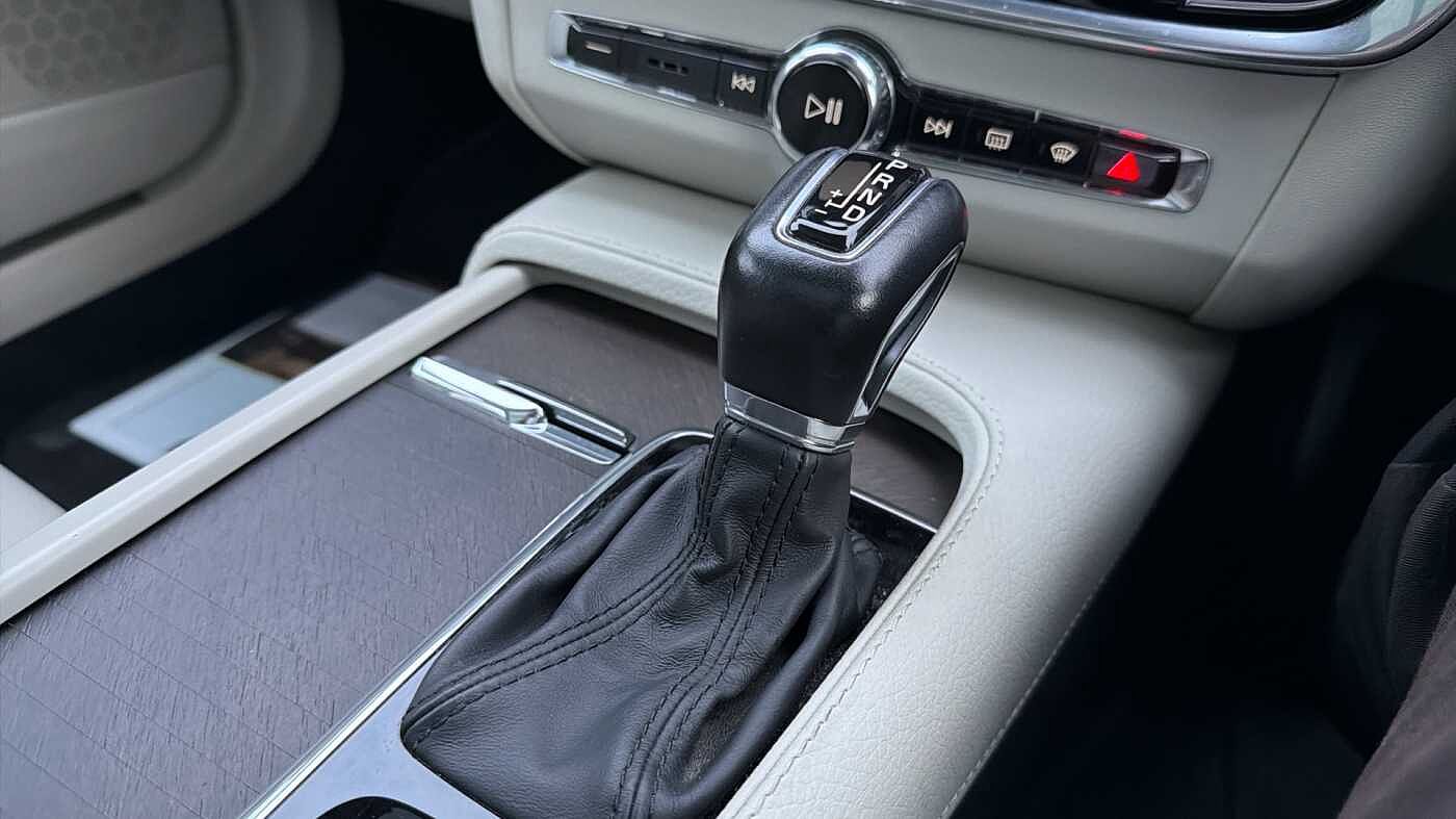 Volvo V90 Cross Country T6 AWD Plus Automatic