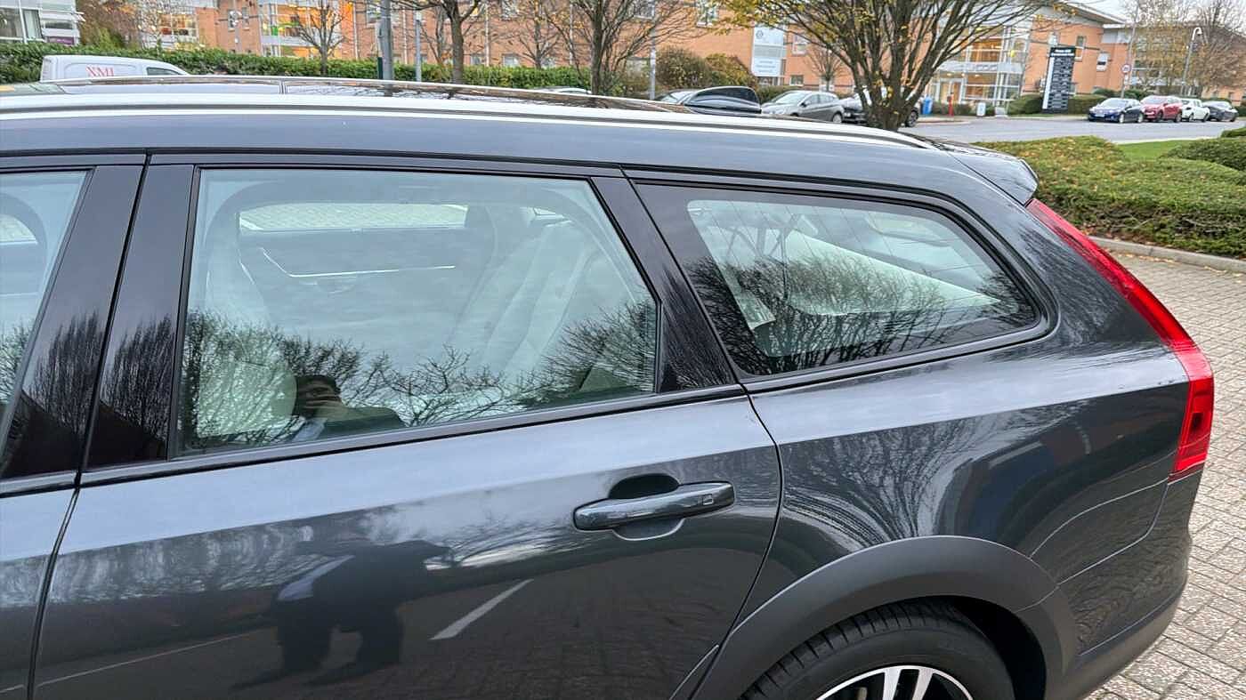 Volvo V90 Cross Country T6 AWD Plus Automatic