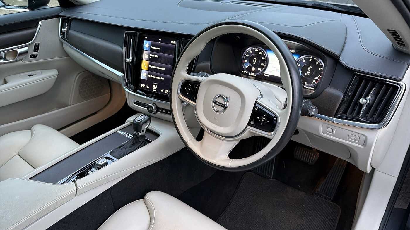 Volvo V90 Cross Country T6 AWD Plus Automatic