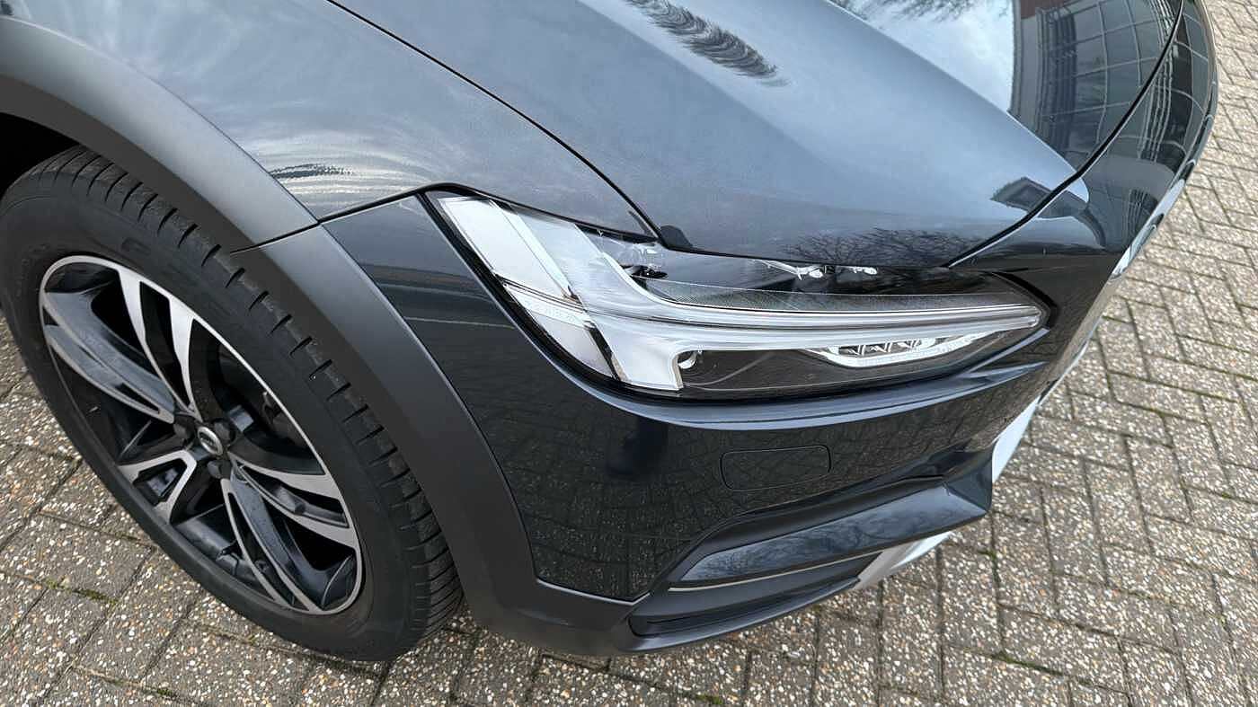 Volvo V90 Cross Country T6 AWD Plus Automatic