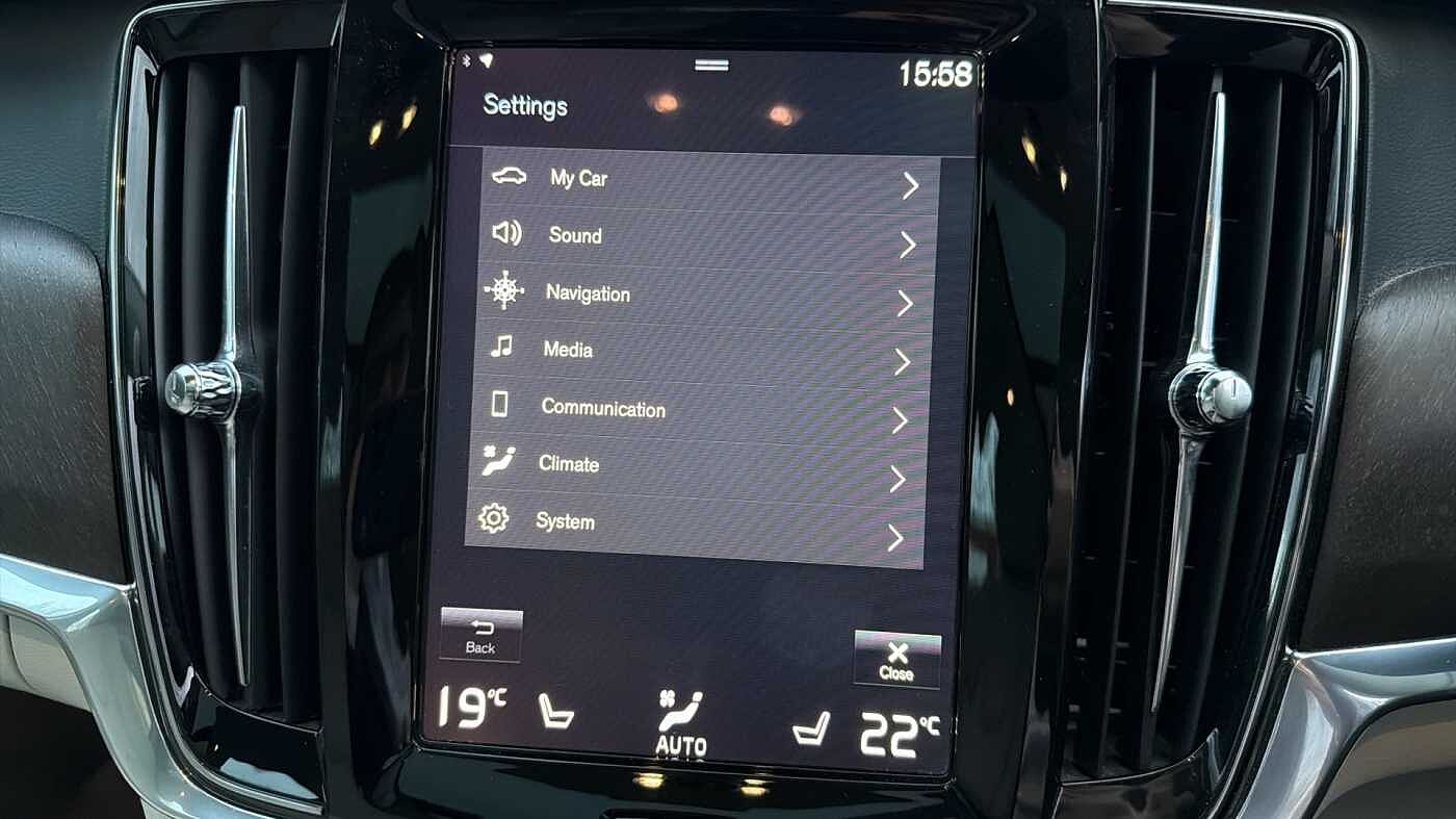 Volvo V90 Cross Country T6 AWD Plus Automatic