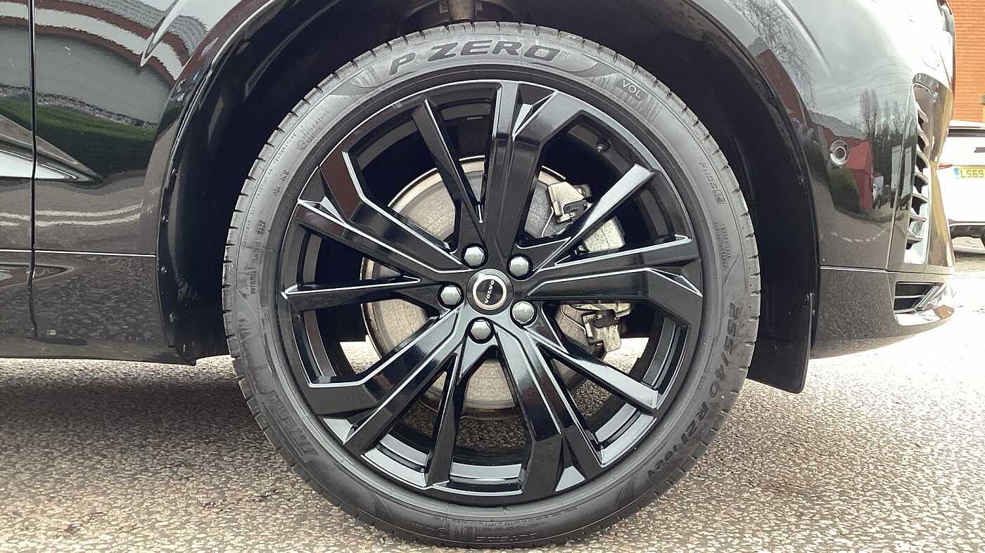 Volvo XC60 Black Edition Ultra, T8 AWD Plug-in hybrid, Electric/Petrol