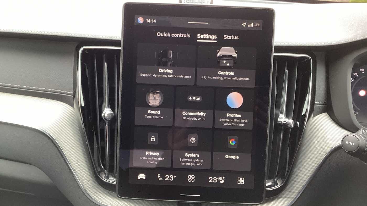 Volvo XC60 Black Edition Ultra, T8 AWD Plug-in hybrid, Electric/Petrol