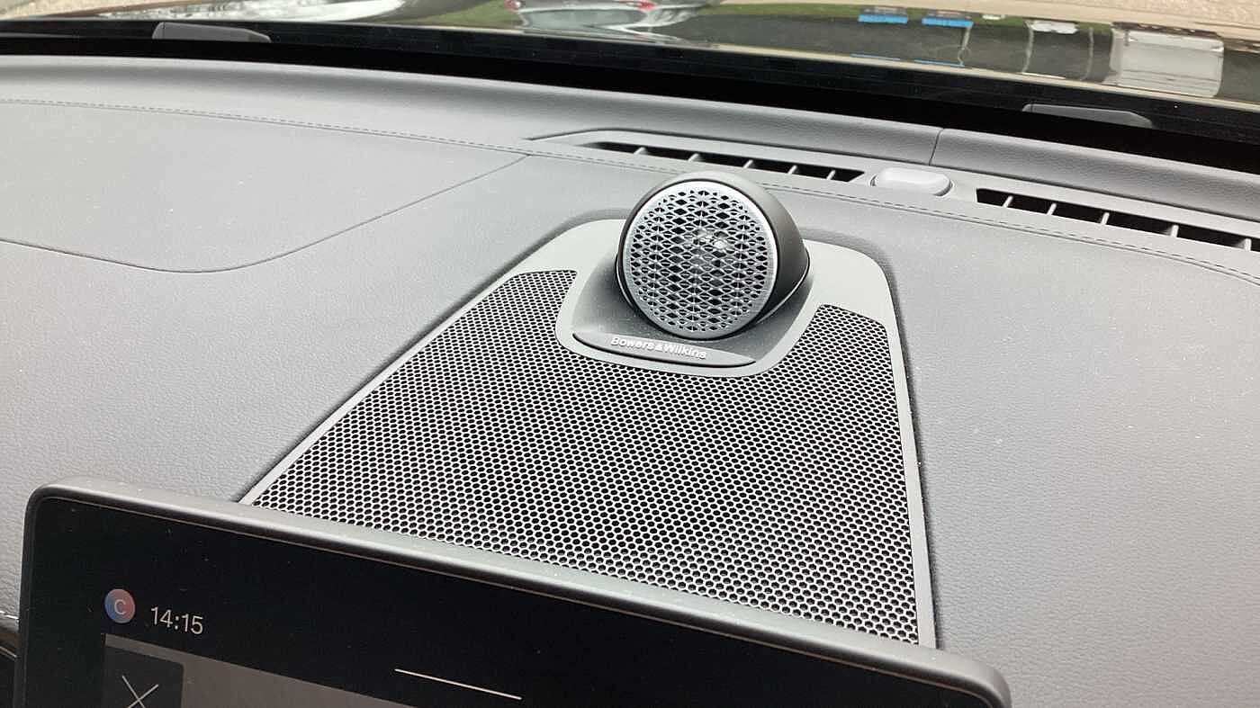 Volvo XC60 Black Edition Ultra, T8 AWD Plug-in hybrid, Electric/Petrol