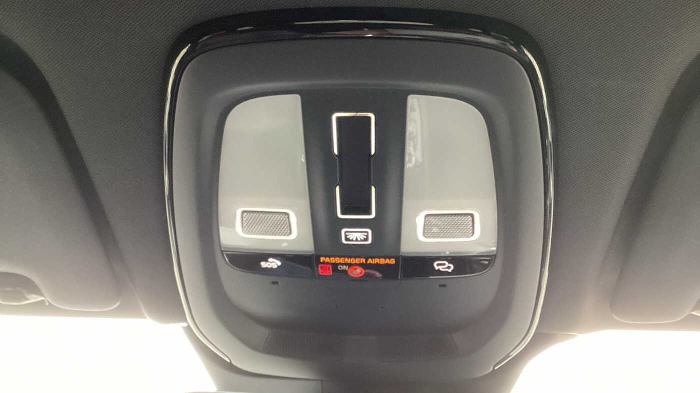 Volvo XC60 Black Edition Ultra, T8 AWD Plug-in hybrid, Electric/Petrol