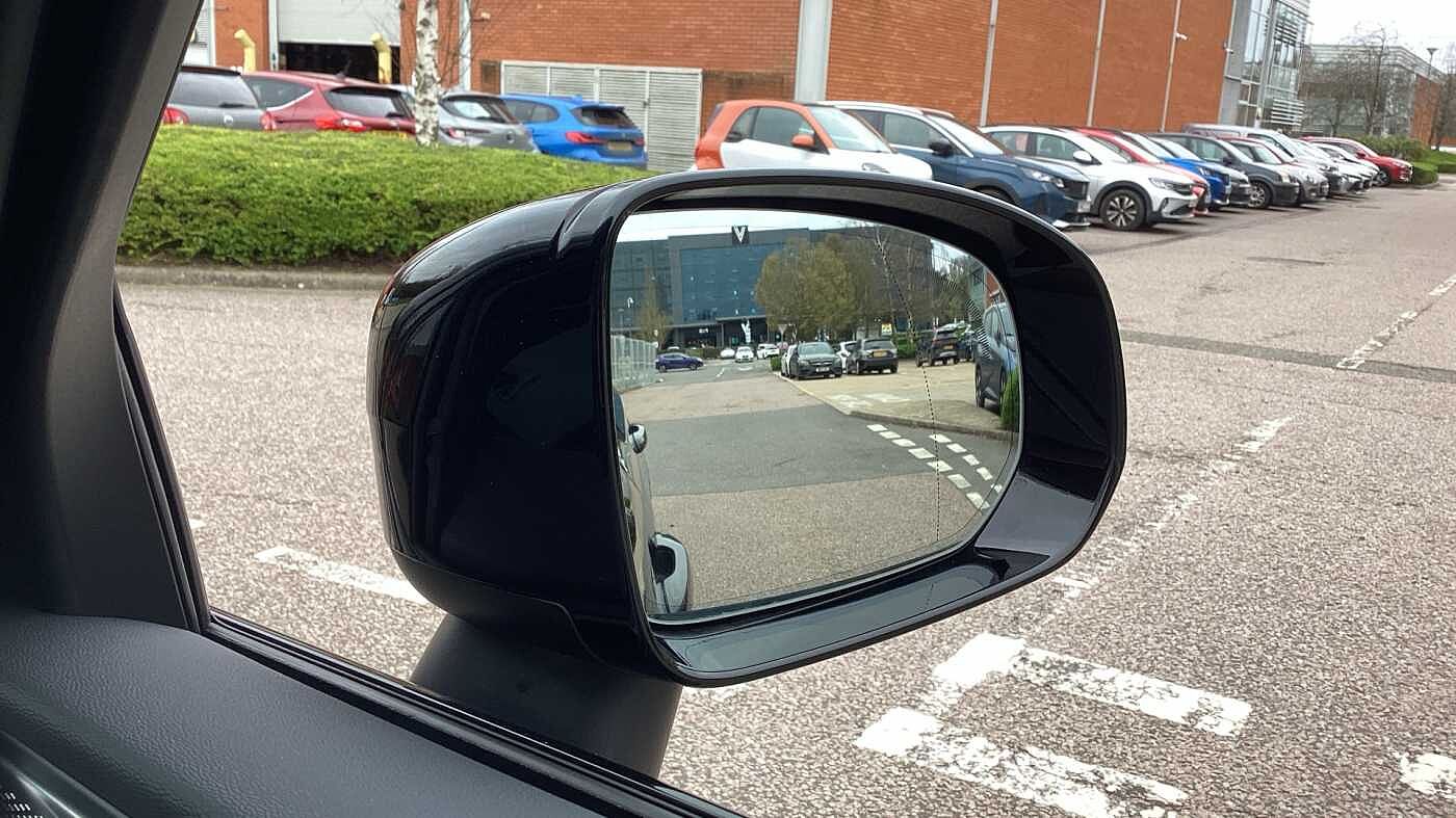 Volvo XC60 Black Edition Ultra, T8 AWD Plug-in hybrid, Electric/Petrol