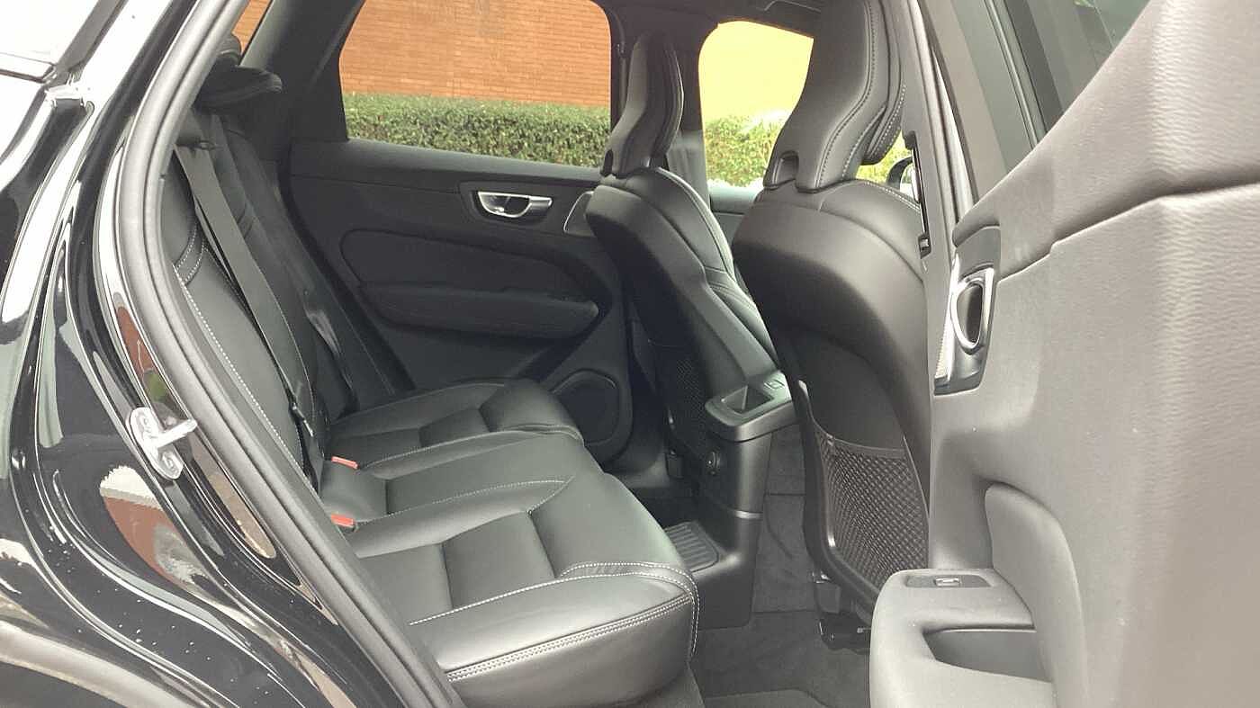 Volvo XC60 Black Edition Ultra, T8 AWD Plug-in hybrid, Electric/Petrol