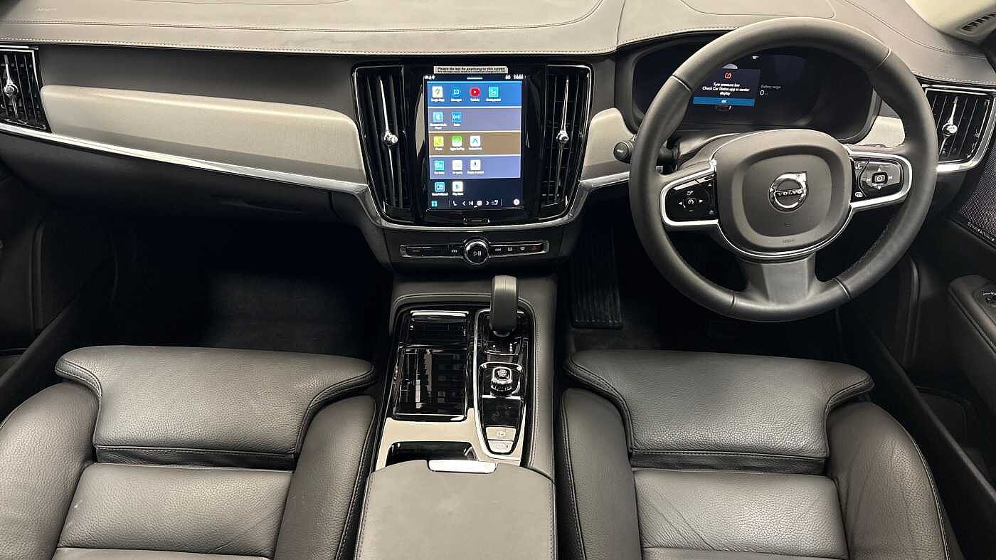 Volvo V90 Ultra, T8 AWD Plug-in hybrid, Electric/Petrol, Dark