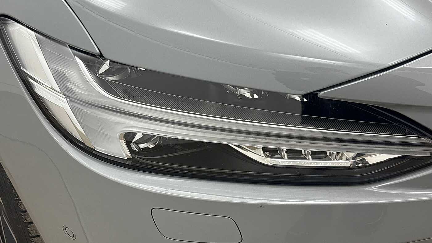 Volvo V90 Ultra, T8 AWD Plug-in hybrid, Electric/Petrol, Dark