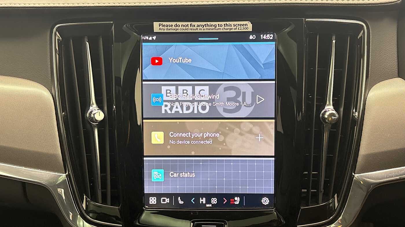 Volvo V90 Ultra, T8 AWD Plug-in hybrid, Electric/Petrol, Dark